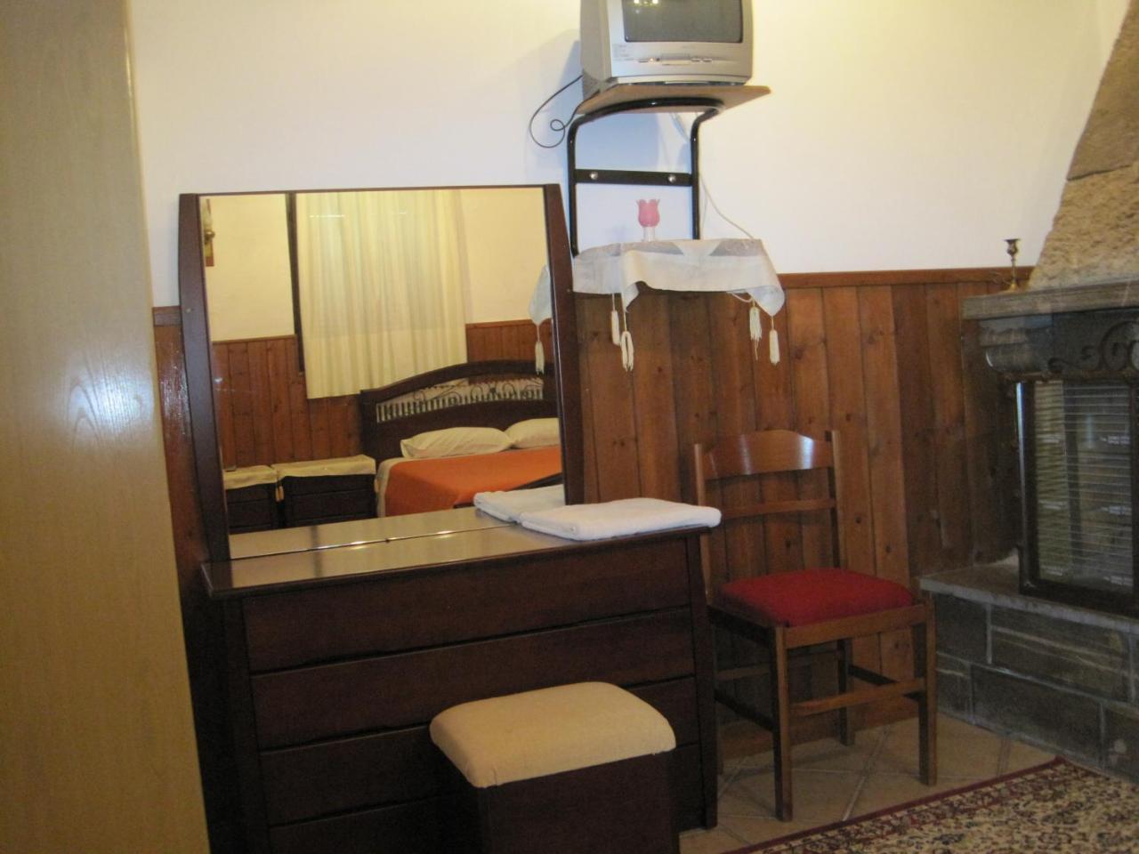 Hotel Papigo Ae Bagian luar foto